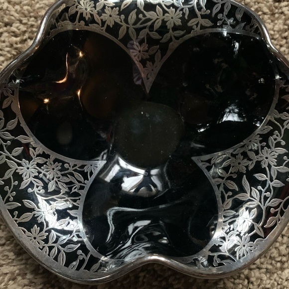 Vintage 19th Century Cambridge Amethyst Glass with Silver Overlay Candy Dish - Picture 2 of 5